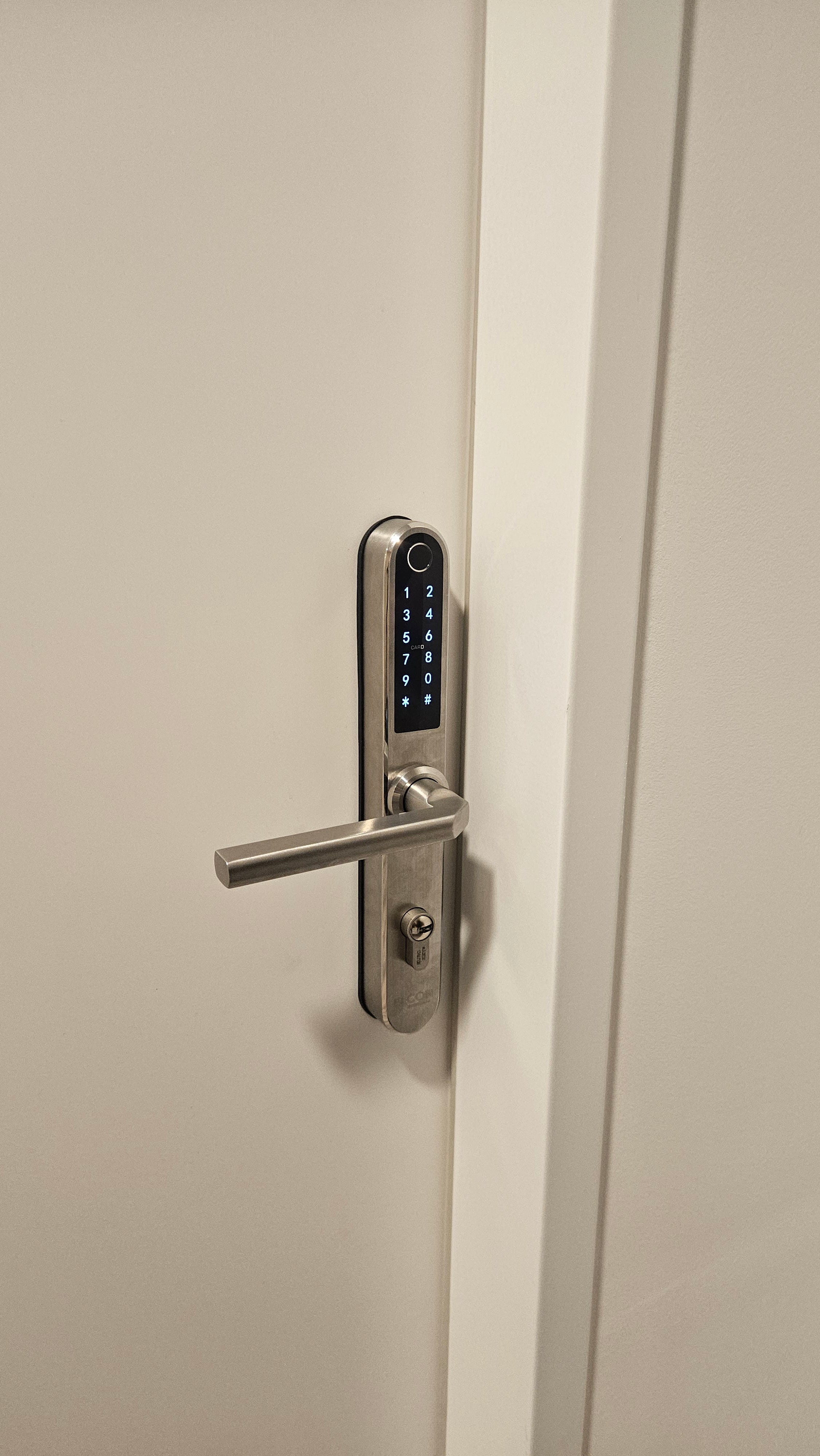 EL30 - Slim Smart Fitting