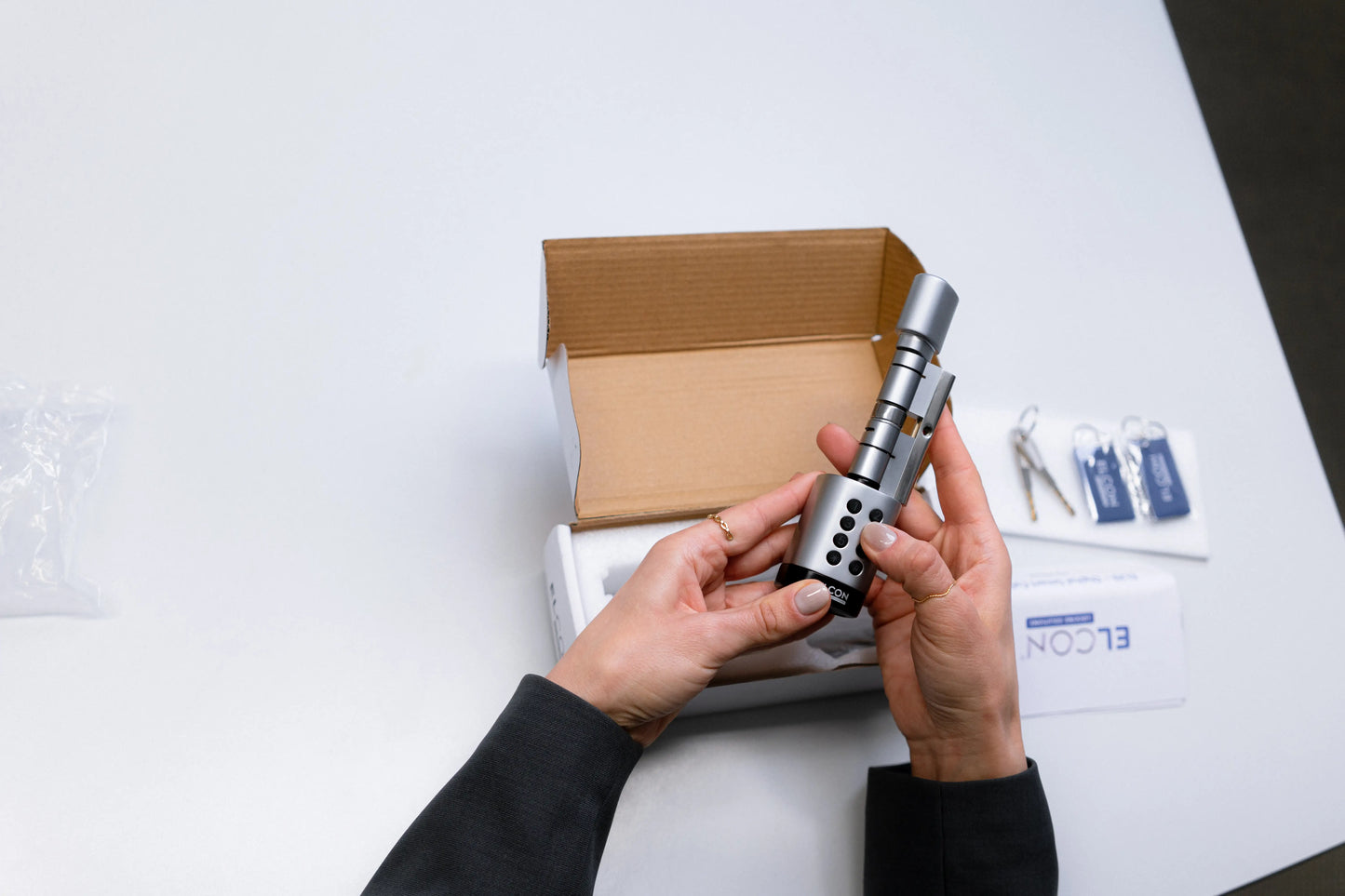 EL20 smarter Digitalzylinder Unboxing 2, Türschloss mit Fingerabdruck und Code