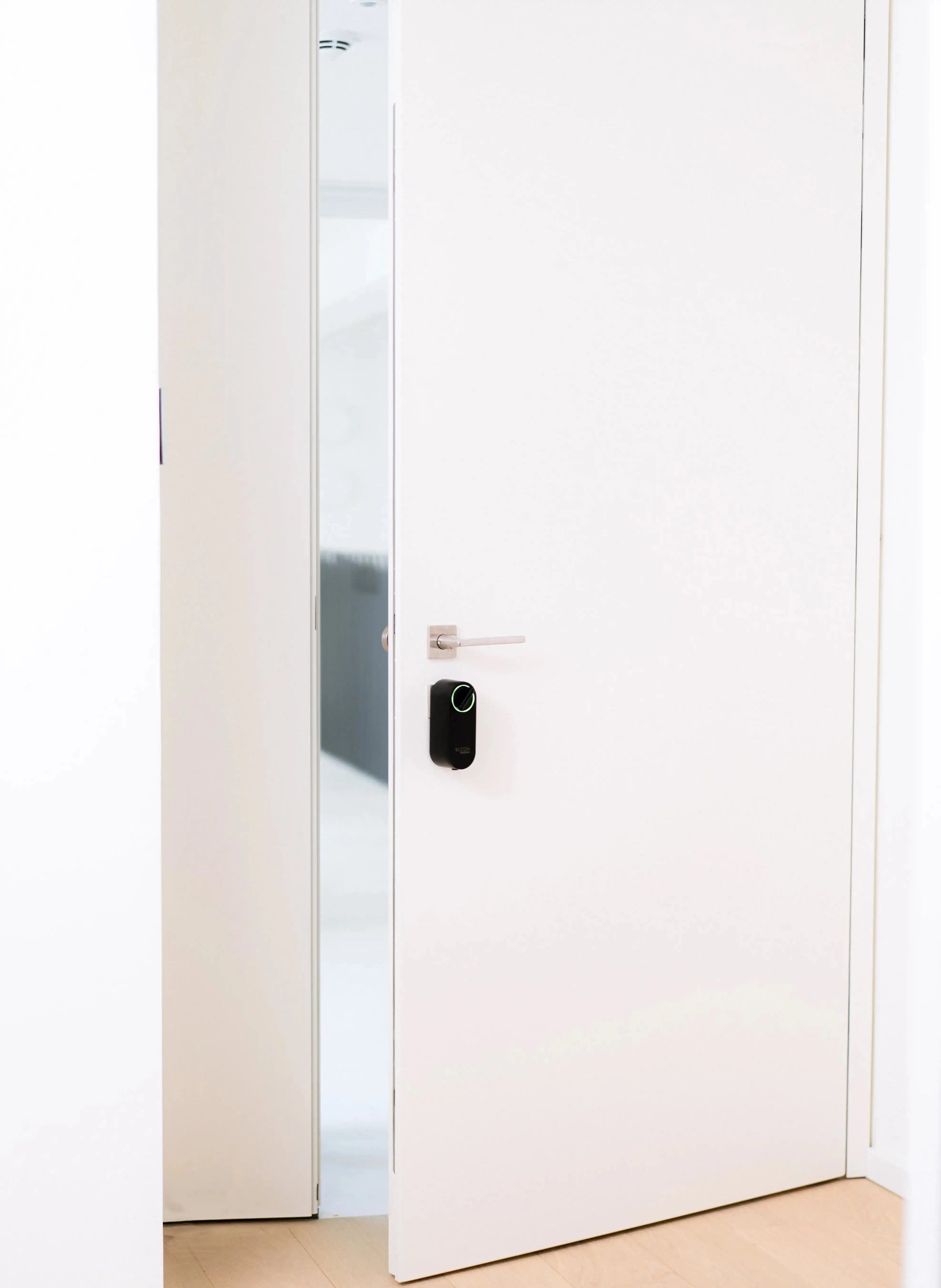 EL50 Smart Lock an der Innenseite der Tuer