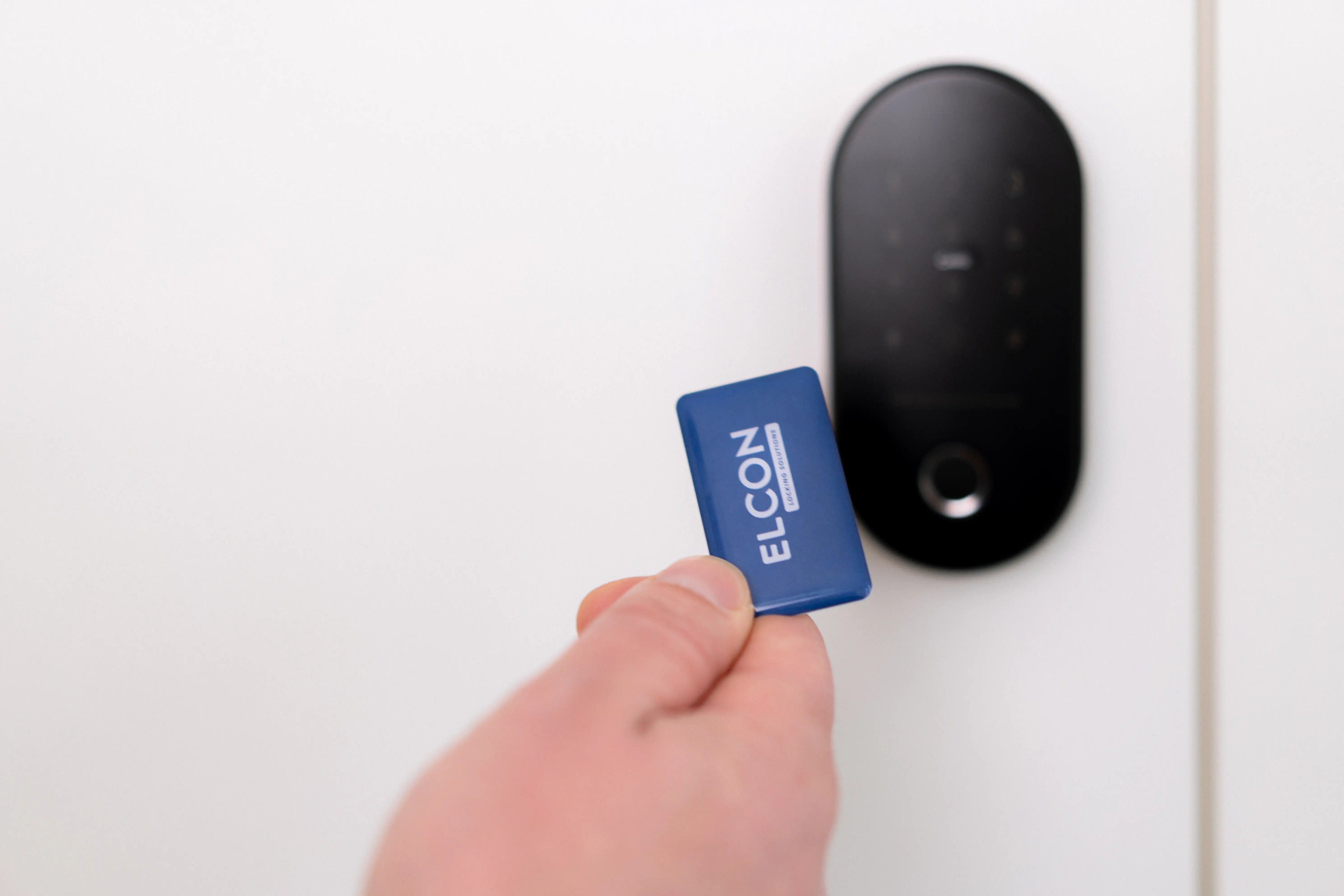 Türschloss mit Chipkarte: Wie funktioniert RFID / NFC-Zutritt?
